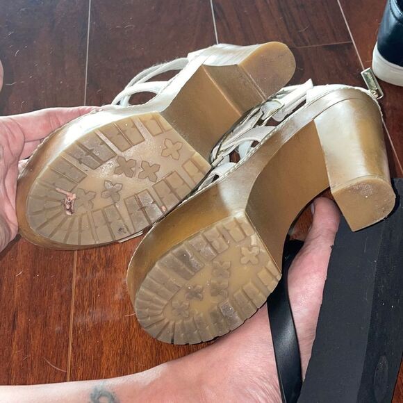 Dollhouse platforms - Picture 7 of 14